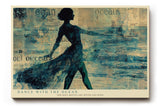 Paul Sinus Wandbild 120x80cm Tanzende Frau am Meer Abstrakte Ozean Kunst in Blau Wanddekoration