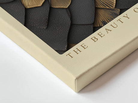 Paul Sinus Wandbild The Beauty of Shaped Layers abstraktes Strukturmotiv mit goldenen und schwarzen Schuppenmustern