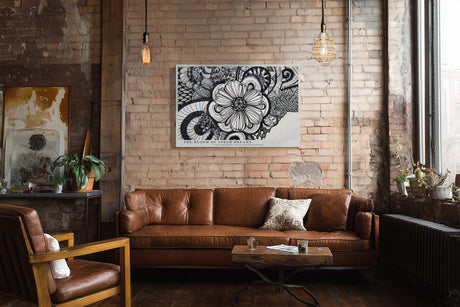 Paul Sinus Wandbild The Bloom of Inked Dreams – Detaillierte Schwarz-Weiß-Zeichnung einer Blume mit filigranen Mustern, künstlerisches Linienmotiv