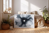 Paul Sinus Wandbild The Bloom of Shadows – abstrakte Blüte in Schwarz-Weiß symbolisiert Kontrast, Energie und die Verschmelzung von Licht und Dunkelheit