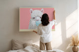 Paul Sinus Wandbild The Bubble Llama humorvolles Tiermotiv mit Lama und Kaugummiblase auf rosafarbenem Hintergrund für moderne Wohnräume voller Witz und Stil