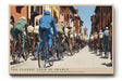 Paul Sinus Wandbild The Classic Tour de France Historisches Radsportmotiv mit Fahrern in alten Trikots, die durch sonnendurchflutete Straßen fahren.