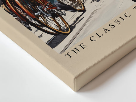 Paul Sinus Wandbild The Classic Tour de France Historisches Radsportmotiv mit Fahrern in alten Trikots, die durch sonnendurchflutete Straßen fahren.
