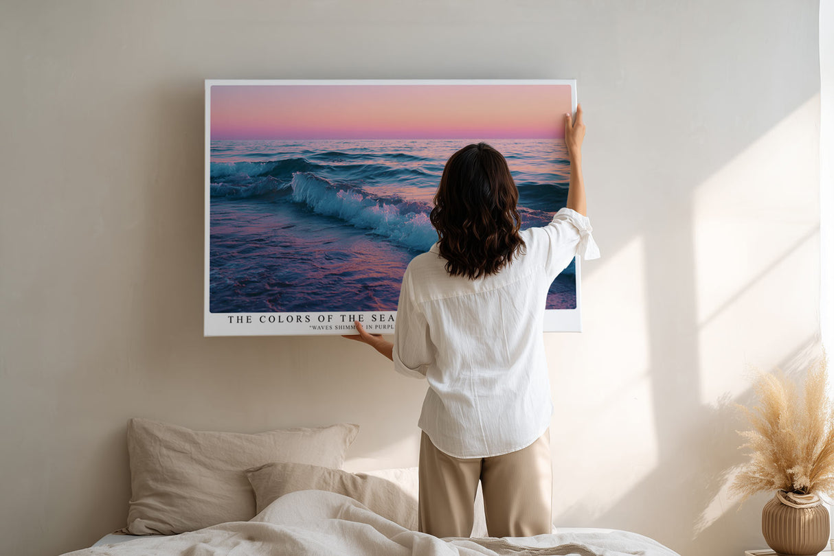 Paul Sinus Wandbild The Colors of the Sea Ausdrucksstarke Darstellung des Meeres bei Sonnenuntergang in leuchtenden Violett- und Rosatönen mit bewegten Wellen.