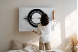 Paul Sinus Wandbild The Echo of Infinity – abstraktes Schwarz-Weiß-Motiv mit kreisförmiger Bewegung symbolisiert Unendlichkeit und Energie