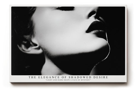Paul Sinus Wandbild The Elegance of Shadowed Desire – Künstlerisches Schwarz-Weiß-Porträt mit Licht-Schatten-Spiel, Symbol für Sinnlichkeit und Geheimnis