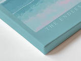 Paul Sinus Wandbild The Endless Horizon – Minimalistische Meereslandschaft mit sanften Blautönen und einsamem Spaziergänger am Ufer, Symbol für Ruhe, Weite und innere Einkehr