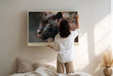 Paul Sinus Wandbild The Floral Panther – schwarzer Panther inmitten von Blüten symbolisiert Kraft, Anmut und die stille Verbindung von Wildheit und Schönheit