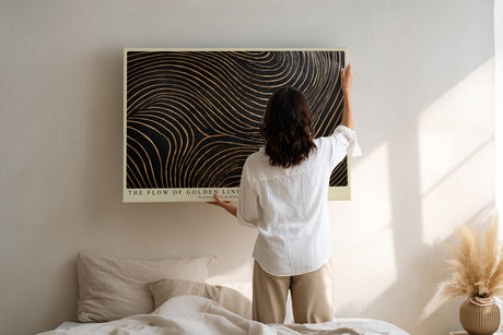 Paul Sinus Wandbild The Flow of Golden Lines abstraktes Linienmotiv in Schwarz und Gold mit fließender Bewegung