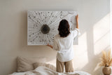 Paul Sinus Wandbild The Fragile Sphere – Filigrane Nahaufnahme einer Pusteblume, Symbol für Leichtigkeit und Vergänglichkeit in perfekter Balance