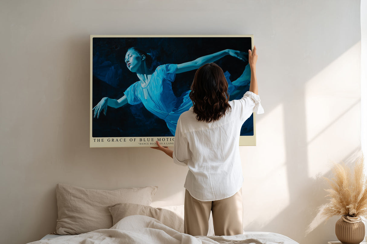 Paul Sinus Wandbild The Grace of Blue Motion – Tanz im Fluss der Bewegung und des Lichts
