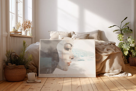 Paul Sinus Wandbild The Harbor of Dreams – verträumtes Porträt einer Frau mit maritimer Kulisse in sanften Farbtönen