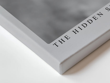 Paul Sinus Wandbild The Hidden Spirit Within – Die stille Seele hinter den Blüten