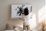 Paul Sinus Wandbild The Ink Blossom abstraktes Blumenmotiv in Schwarzweiß mit Tuscheeffekt für moderne Interieurs mit minimalistischer Eleganz