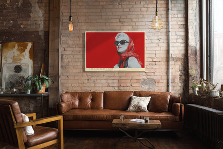 Paul Sinus Wandbild The Legendary Icon stilvolles Retro Porträt einer Frau mit Sonnenbrille und rotem Hintergrund für moderne Räume mit Glamour und Eleganz