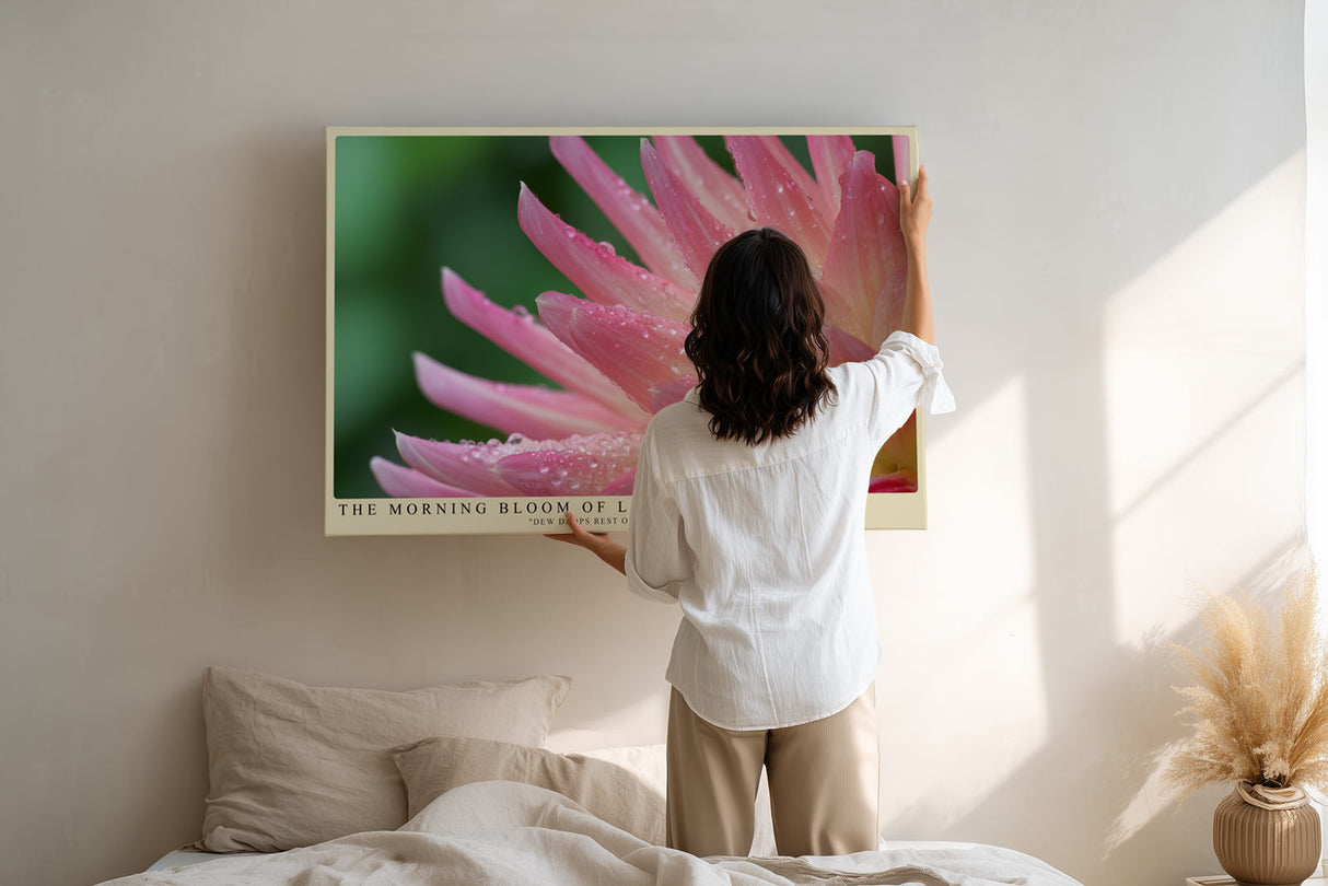 Paul Sinus Wandbild The Morning Bloom of Light – Zarte Frische und natürliche Schönheit im Licht des Morgens