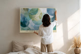 Paul Sinus Wandbild The Ocean of Transparent Dreams – schwebende Kreise in Grün- und Blautönen symbolisieren Ruhe, Weite und träumerische Leichtigkeit