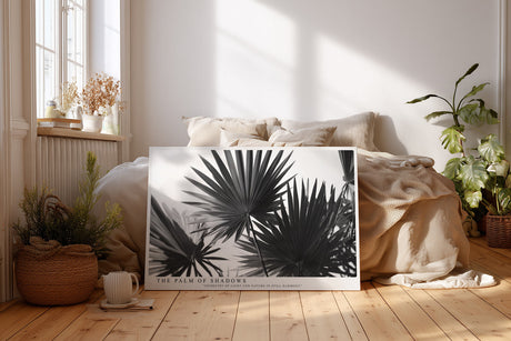 Paul Sinus Wandbild The Palm of Shadows – Geometrische Eleganz tropischer Formen in monochromer Ruhe – Stilvolles Wandbild mit grafischer Palmblattstruktur