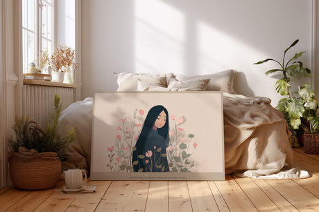 Paul Sinus Wandbild The Quiet Bloom poetisches Porträt einer Frau mit floraler Umgebung in sanften Farben für moderne Räume voller Ruhe und Harmonie