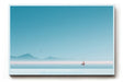 Paul Sinus Wandbild The Serenity of Blue Waters – Minimalistische Seelandschaft mit Boot und Vögeln unter klarem Himmel, Symbol für Freiheit und innere Balance