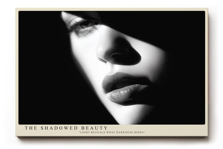 Paul Sinus Wandbild The Shadowed Beauty edles Porträtmotiv in Schwarzweiß mit starkem Licht-Schatten-Spiel für moderne Wohnräume mit Ausdruck und Tiefe