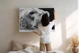 Paul Sinus Wandbild The Strength of Polar Wilderness ausdrucksstarkes Tiermotiv eines Eisbären in monochromer Darstellung