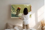 Paul Sinus Wandbild The Tour de France Climb Dramatisches Radsportmotiv mit Fahrern im steilen Gebirge – Sinnbild für Mut, Ausdauer und Stärke.