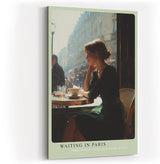 Paul Sinus Wandbild in 40x60cm Waiting in Paris – Ausdrucksstarke Szene einer Frau am Café-Tisch in Paris, nachdenklich ins Straßenleben blickend, moderne Bilder in warmen Farbtönen