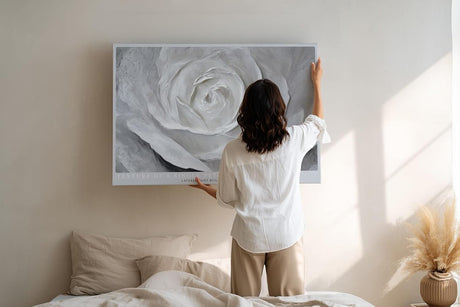 Paul Sinus Wandbild 120x80cm Weisse Rose Makro Kunstmotiv Abstrakte Blumenstruktur mit sanften Formen und moderner Eleganz
