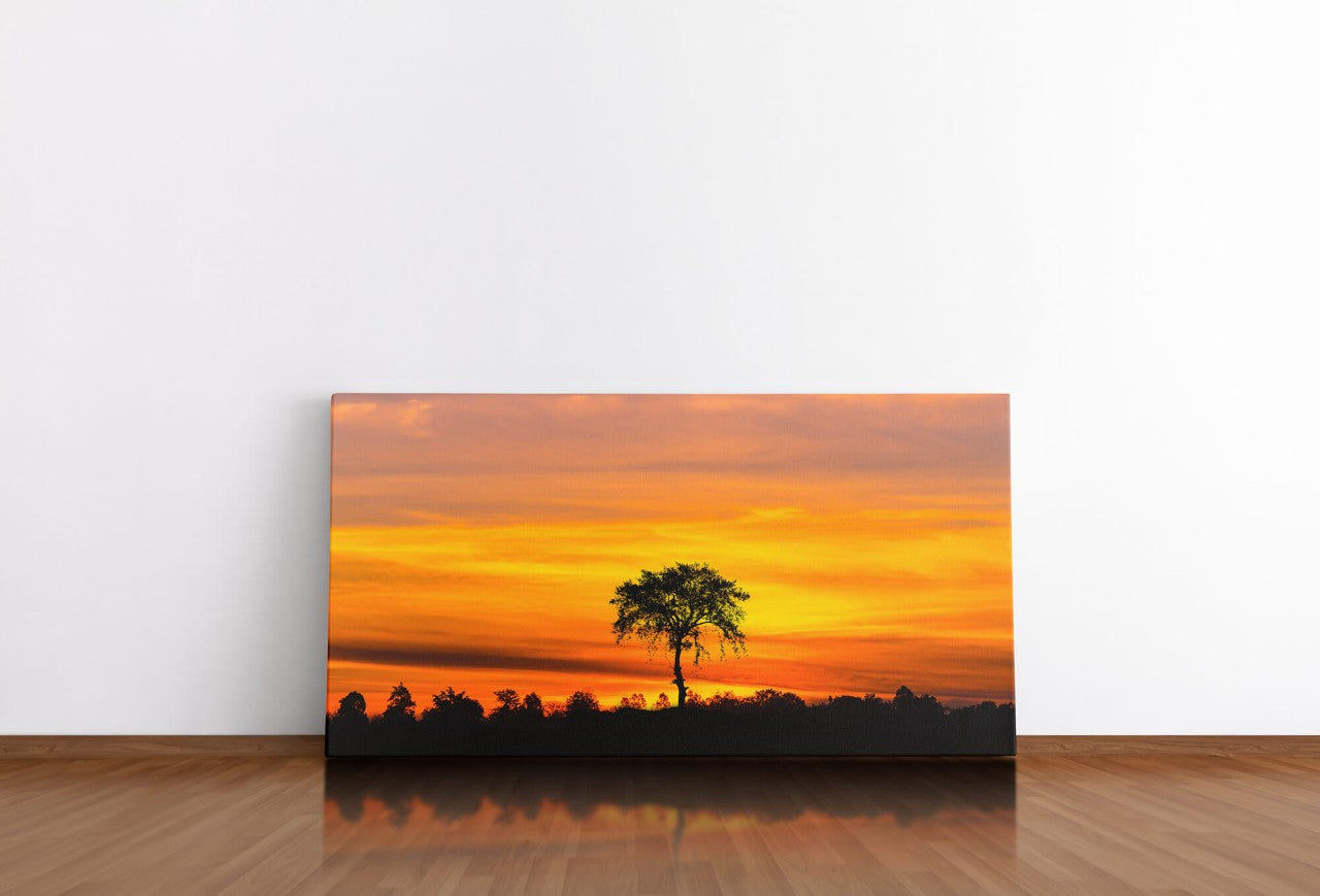 shutterstock_127821550934aHMuat3OAbg_1280x1280.jpg