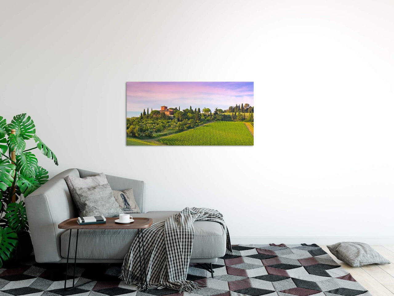 shutterstock_1281055612H6zfU7Am50v7t_1280x1280.jpg