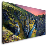 shutterstock_1573391668TrctzImhA54rt_1280x1280.jpg