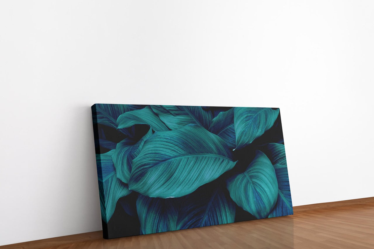 shutterstock_1691343349YBumq40zaphdw_1280x1280.jpg