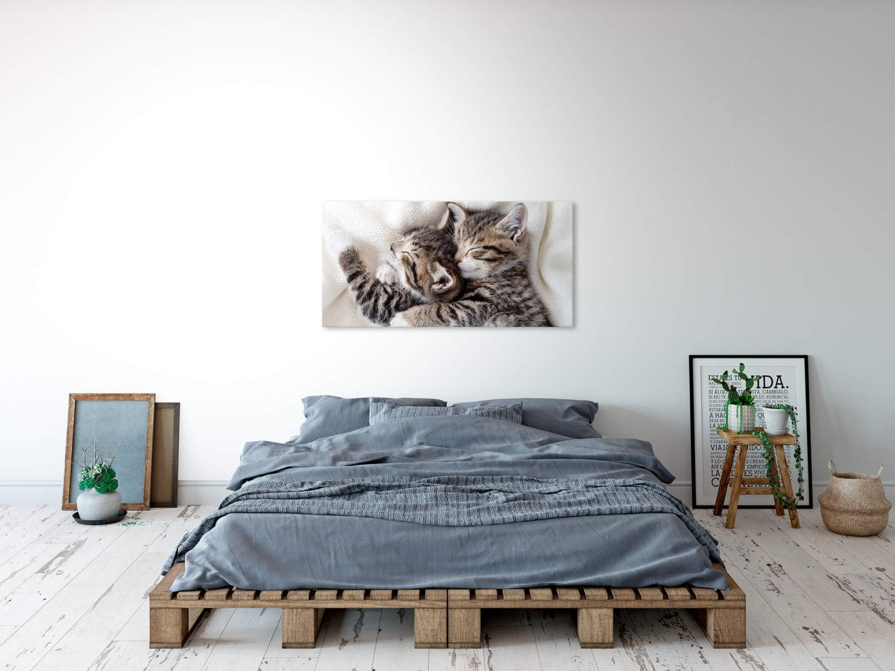 shutterstock_19173568943PTGdIohd5CjH_1280x1280.jpg