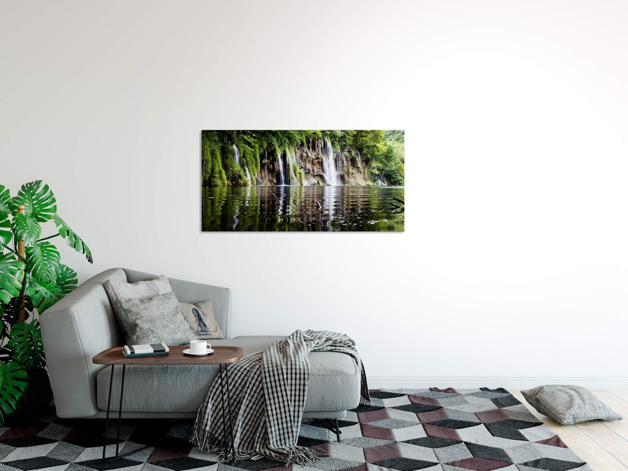 shutterstock_217679311qiJwBehzsETph_1280x1280.jpg