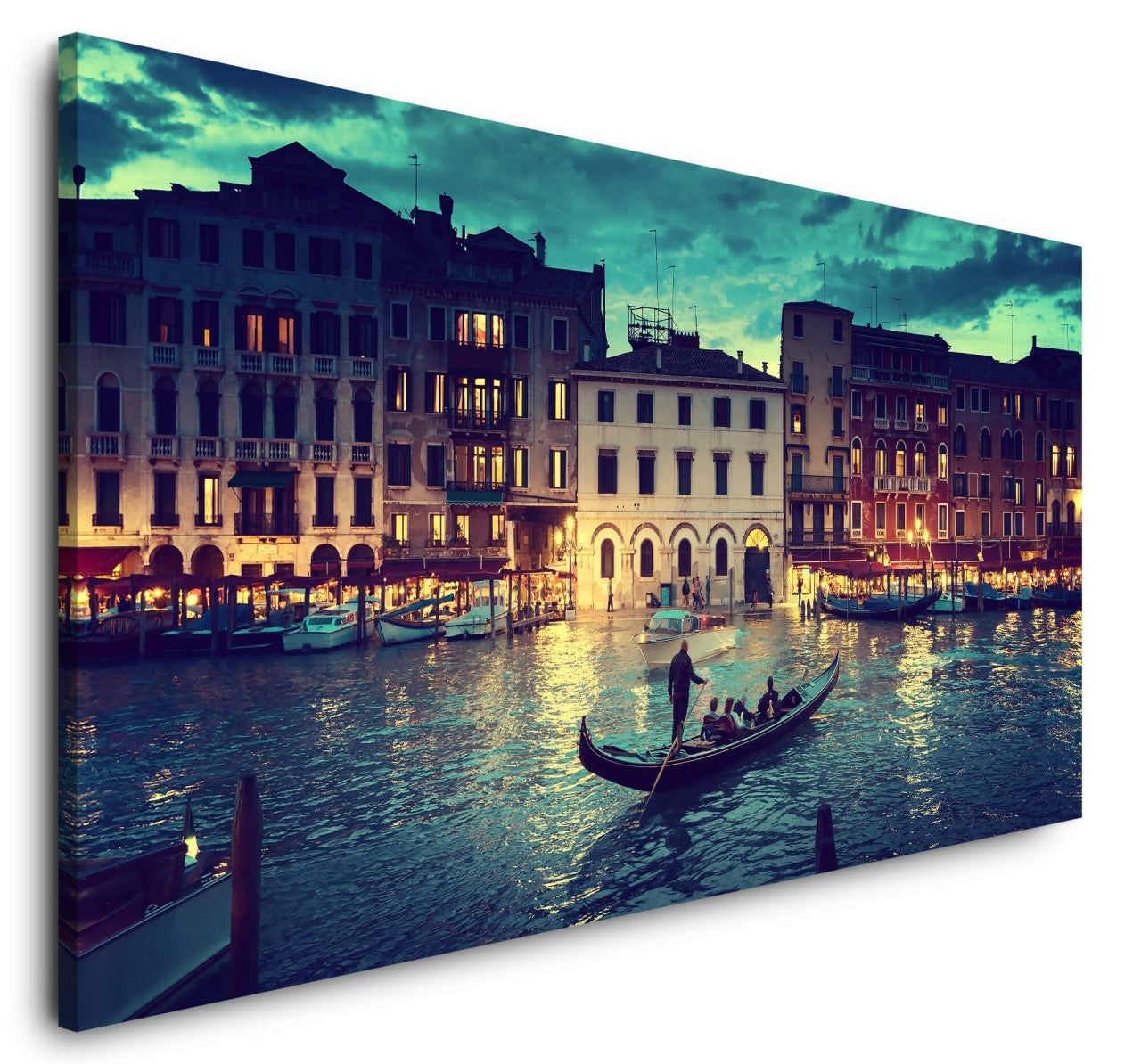 shutterstock_300073067htwFhP0y7qzpq_1280x1280.jpg