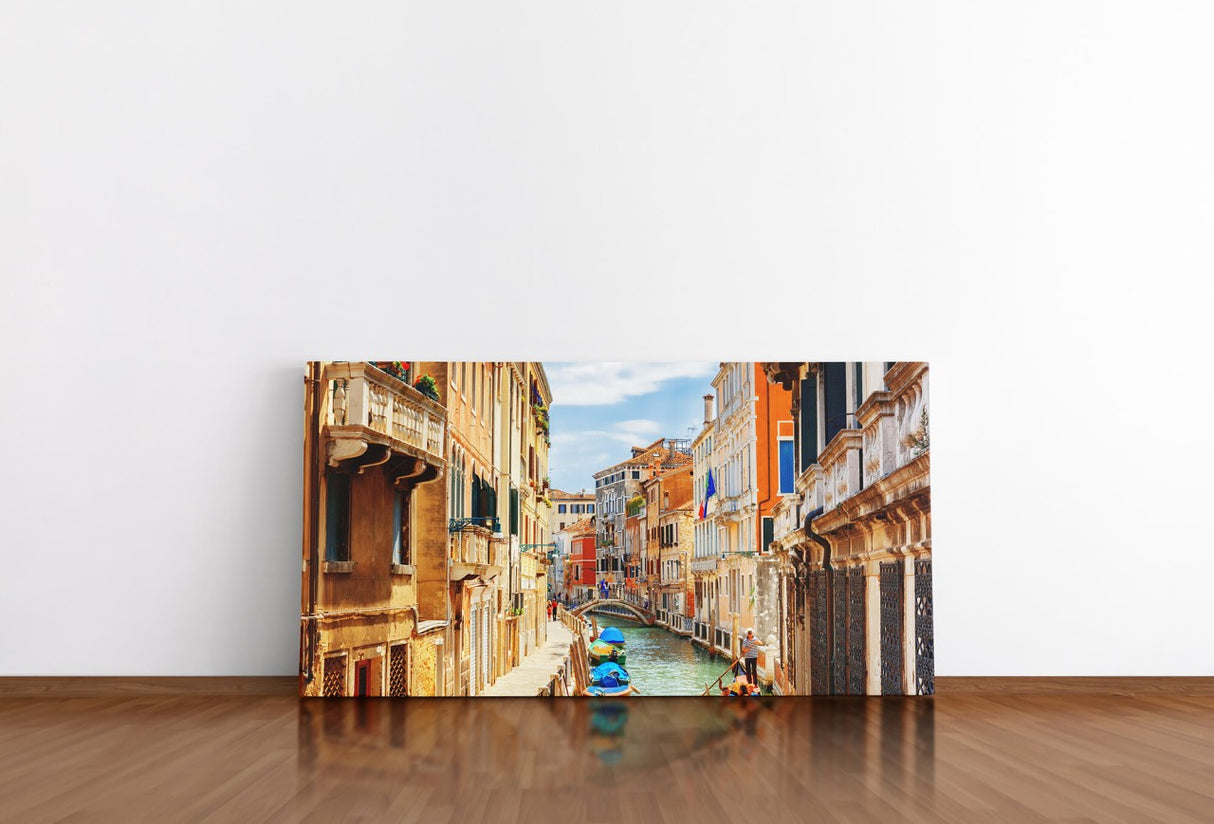 shutterstock_403253374iMhzm5mwPKqgL_1280x1280.jpg