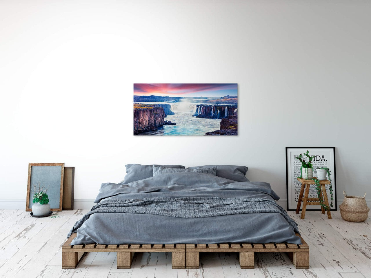 shutterstock_540693475rIZbxVJ0eUjDy_1280x1280.jpg