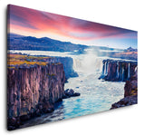 shutterstock_540693475seiCJ68WOW4vV_1280x1280.jpg