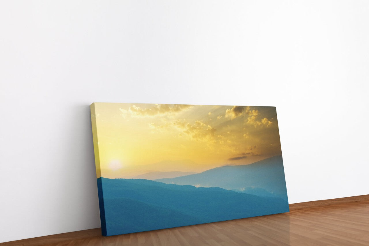 shutterstock_611168543dd0zhkCv42PJf_1280x1280.jpg