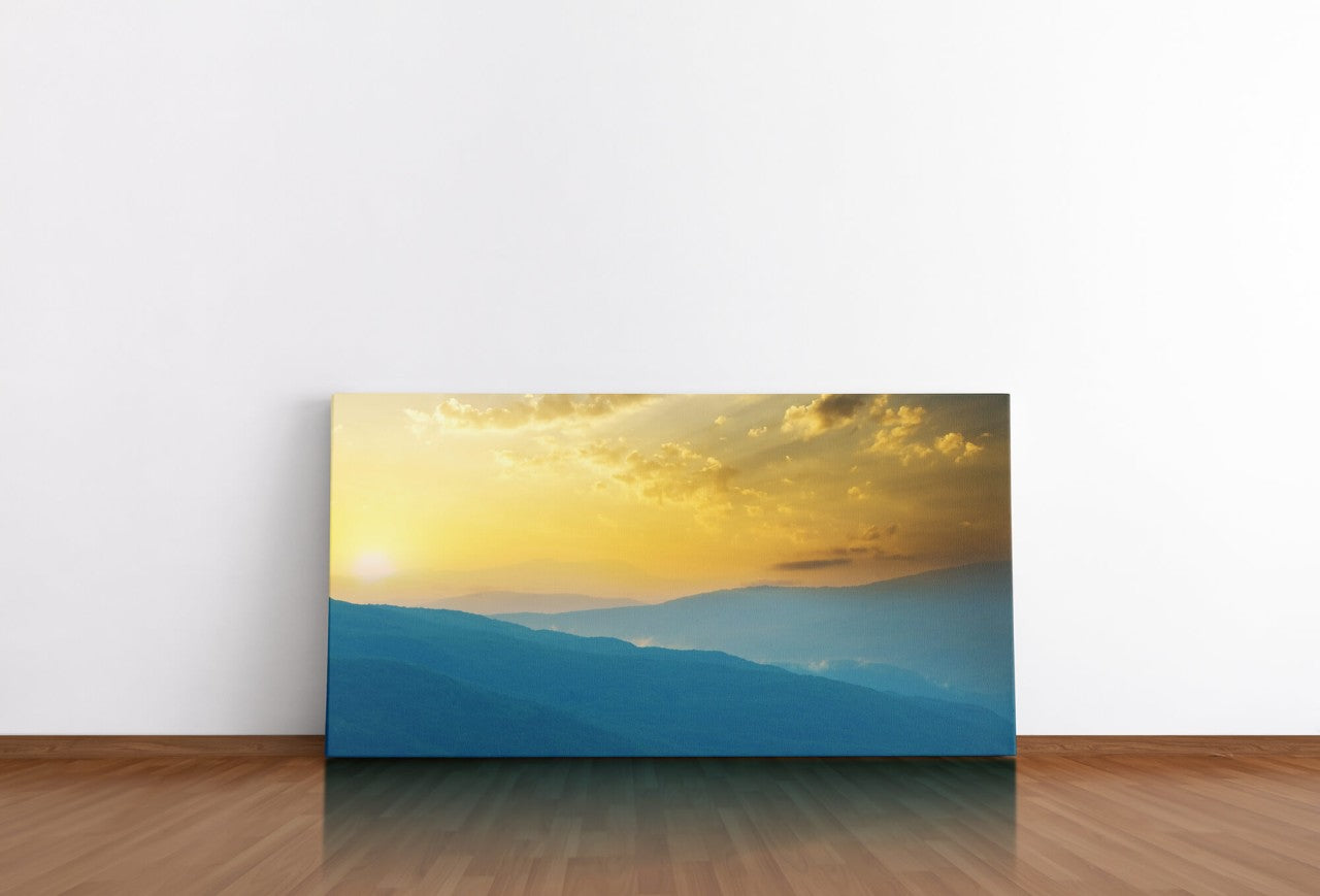 shutterstock_611168543k8xlWop9iTQd6_1280x1280.jpg