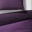 Sinus Art Bettwäsche 135x200 cm + 80x80 cm – Elegante Mikrofaser-Wendebettwäsche in Dunkelviolett mit geometrischem Wabenmuster – pflegeleicht, atmungsaktiv, mit Reißverschluss