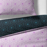 Sinus Art Bettwäsche 135x200 cm + 80x80 cm – Elegante Wendebettwäsche in Schwarz und Flieder mit orientalischem Muster – hautfreundlich, pflegeleicht, mit Reißverschluss