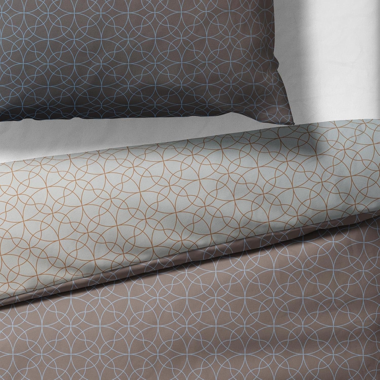 Sinus Art Bettwäsche 135x200 cm + 80x80 cm – Zweifarbige Wendeoptik in Blau und Taupe mit zartem Linienmuster – Mikrofaser-Garnitur