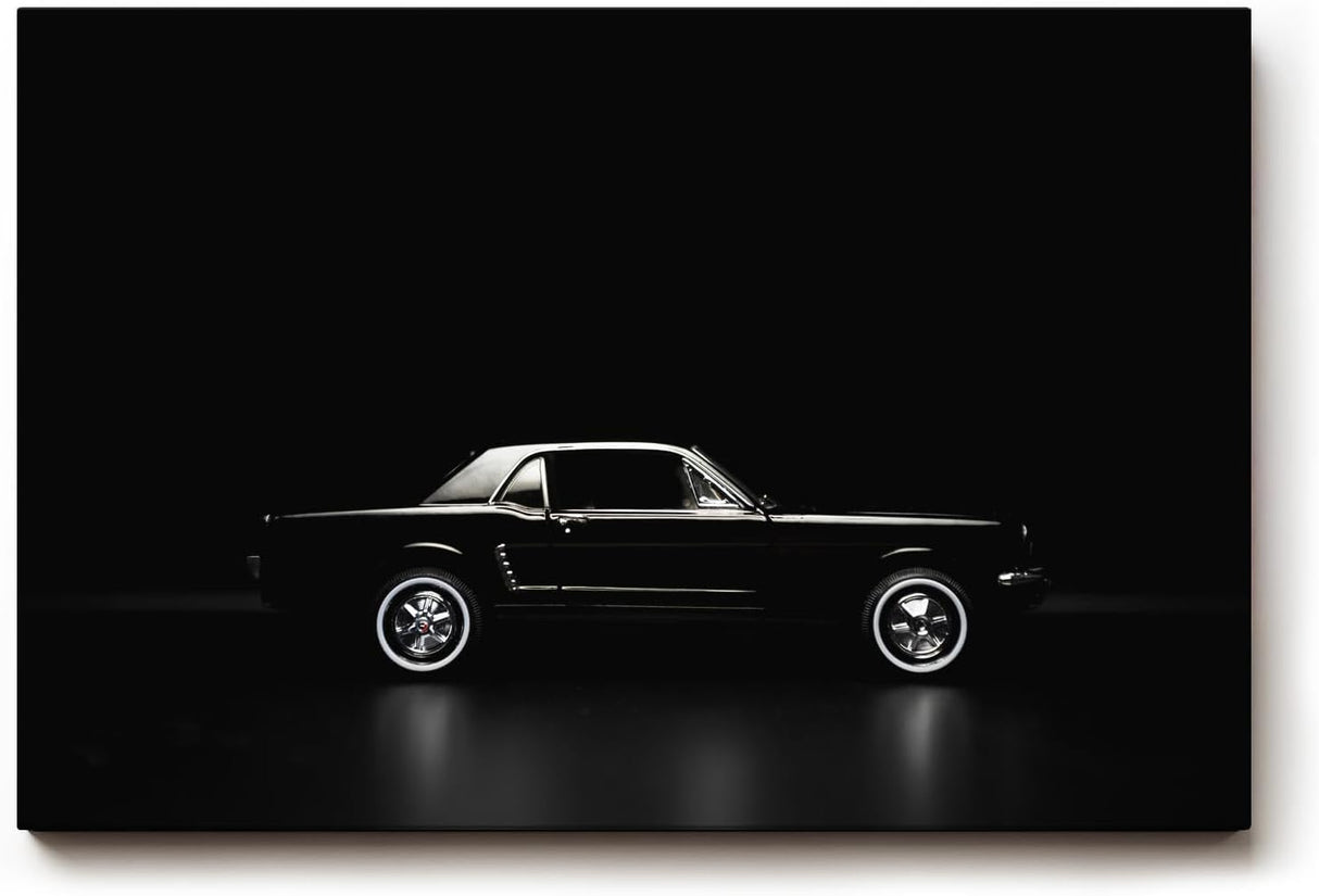 Sinus Art Wandbild 120x80cm Eleganter Oldtimer im minimalistischen Lichtspiel – Symbol für Zeitlosigkeit und Stil