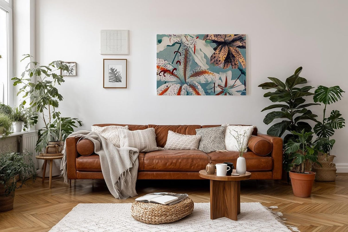 Sinus Art Wandbild 120x80cm Exotische Lilien in Weiß, Orange und Braun auf blauem Hintergrund mit Vintage-Flair