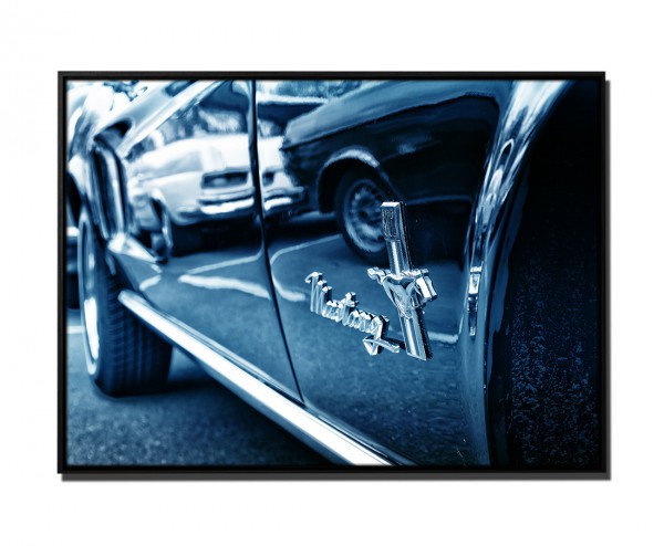 105x75cm Leinwandbild Petrol Emblem Ford Mustang Oldtimer II