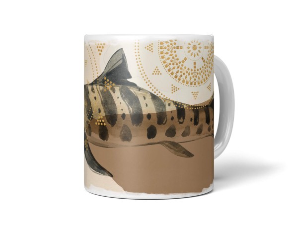 Dekorative Tasse mit schönem Motiv schönem Design Tigerhai goldene Muster Braun