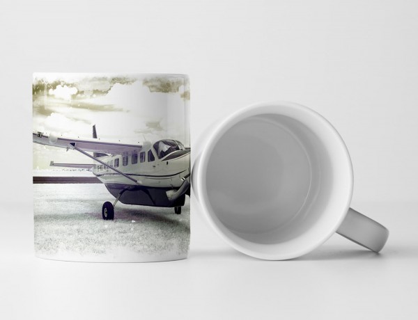 Tasse Geschenk Künstlerische Fotografie – Infrarotaufnahme eines Flugzeugs