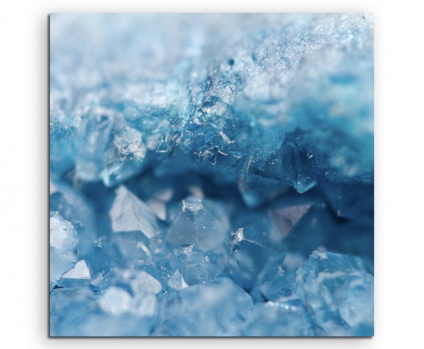 Naturfotografie – Funkelnde blaue Kristalle auf Leinwand